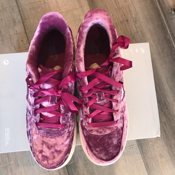 Nike Air Force 1 low tea berry size 8.5 women - Picture 3 of 6